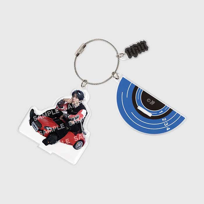 STRAY KIDS ACRYLIC STAND KEY HOLDER 『Stray Kids World Tour