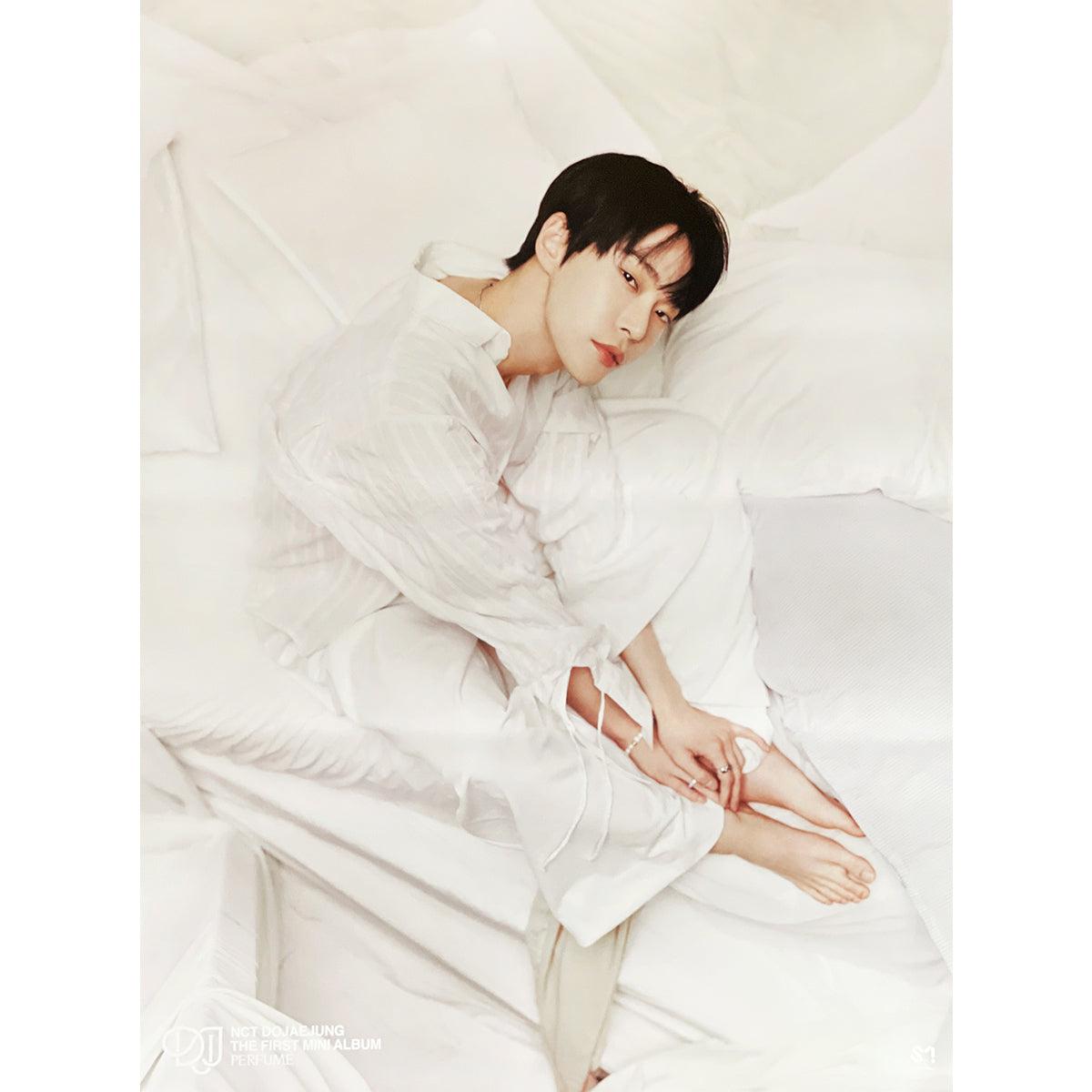 엔시티 도재정 | NCT DOJAEJUNG | 1ST MINI ALBUM [ PERFUME ] | (DOYOUNG B) POSTER ONLY