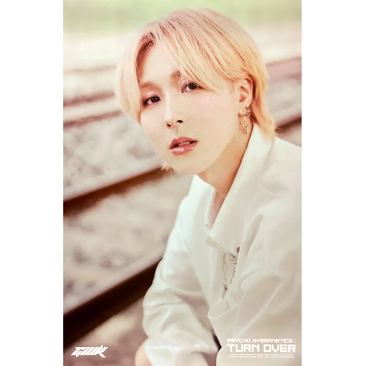 기욱 | GIUK (ONEWE) | 1ST MINI ALBUM [ PSYCHO XYBERNETICS : TURN OVER ] | (VER. B) POSTER ONLY