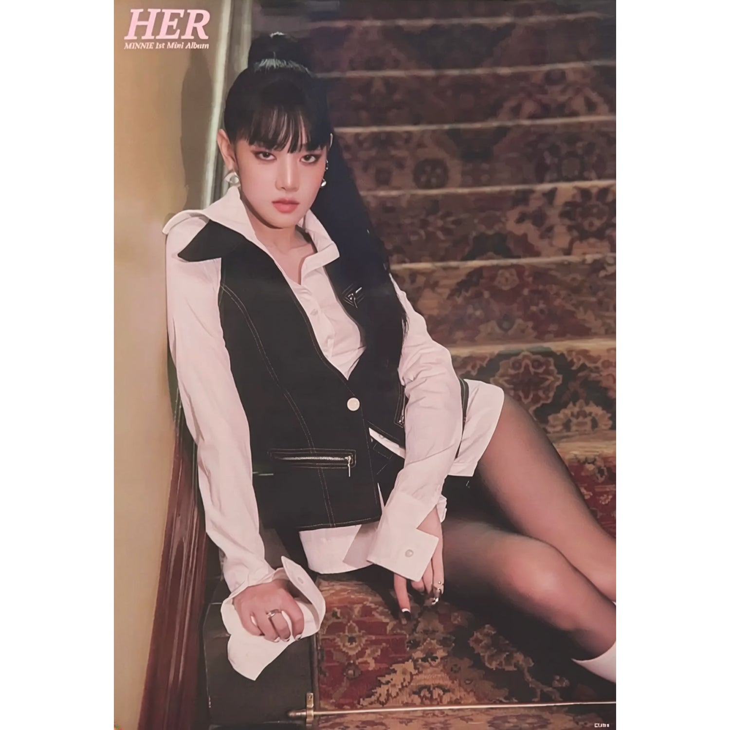 민니 | MINNIE | 1ST MINI ALBUM [ HER ] LP | POSTER ONLY - Music Plaza