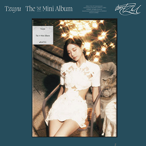 쯔위 | TZUYU THE 1ST MINI ALBUM [ abouTZU ]