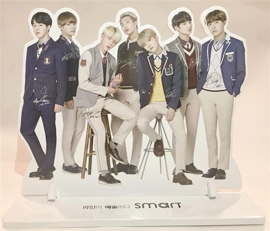 MUSIC PLAZA Goods BTS | 방탄소년단 | SMART OFFICIAL<br/>STANDING PHOTO