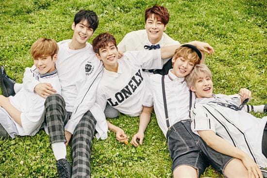 MUSIC PLAZA Poster Astro | 아스트로 | SUMMER VIBES POSTER B TYPE POSTER