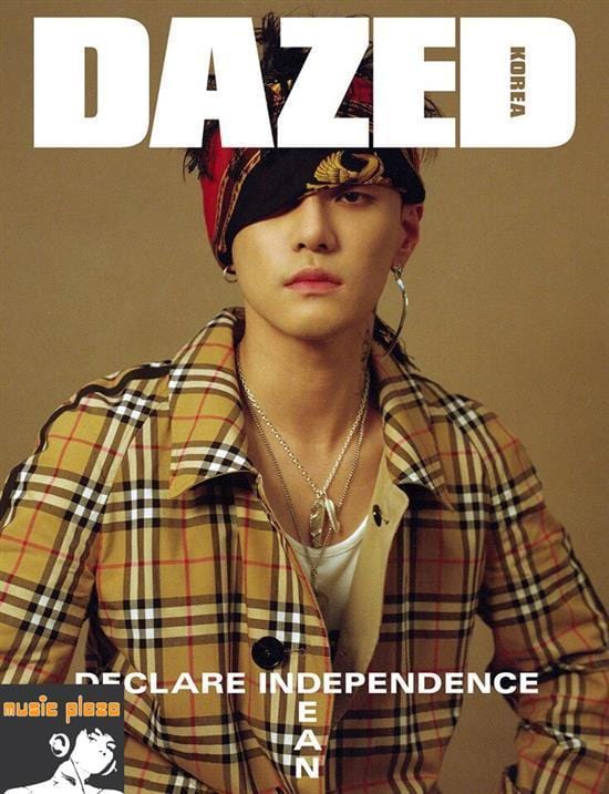 MUSIC PLAZA Magazine <strong>데이즈드 앤 컨퓨즈드 | Dazed & Confused Korea</strong><br/>2017-10<br/>KOREAN MAGAZINE