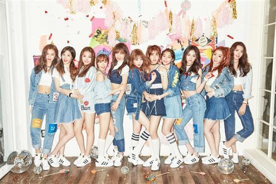 MUSIC PLAZA Poster 아이오아이 | I.O.I<br/>POSTER ONLY<br/>