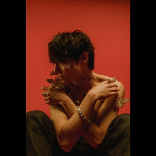 김우성 |  WOO SUNG EP ALBUM [ MOTH ]