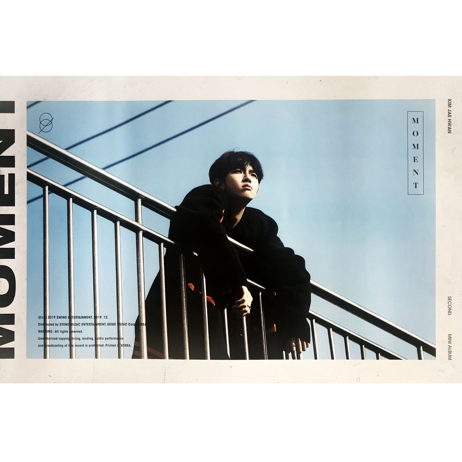 김재환 | KIM JAEHWAN | 2ND MINI ALBUM [ MOMENT ] | (DAY - A VER.) POSTER ONLY