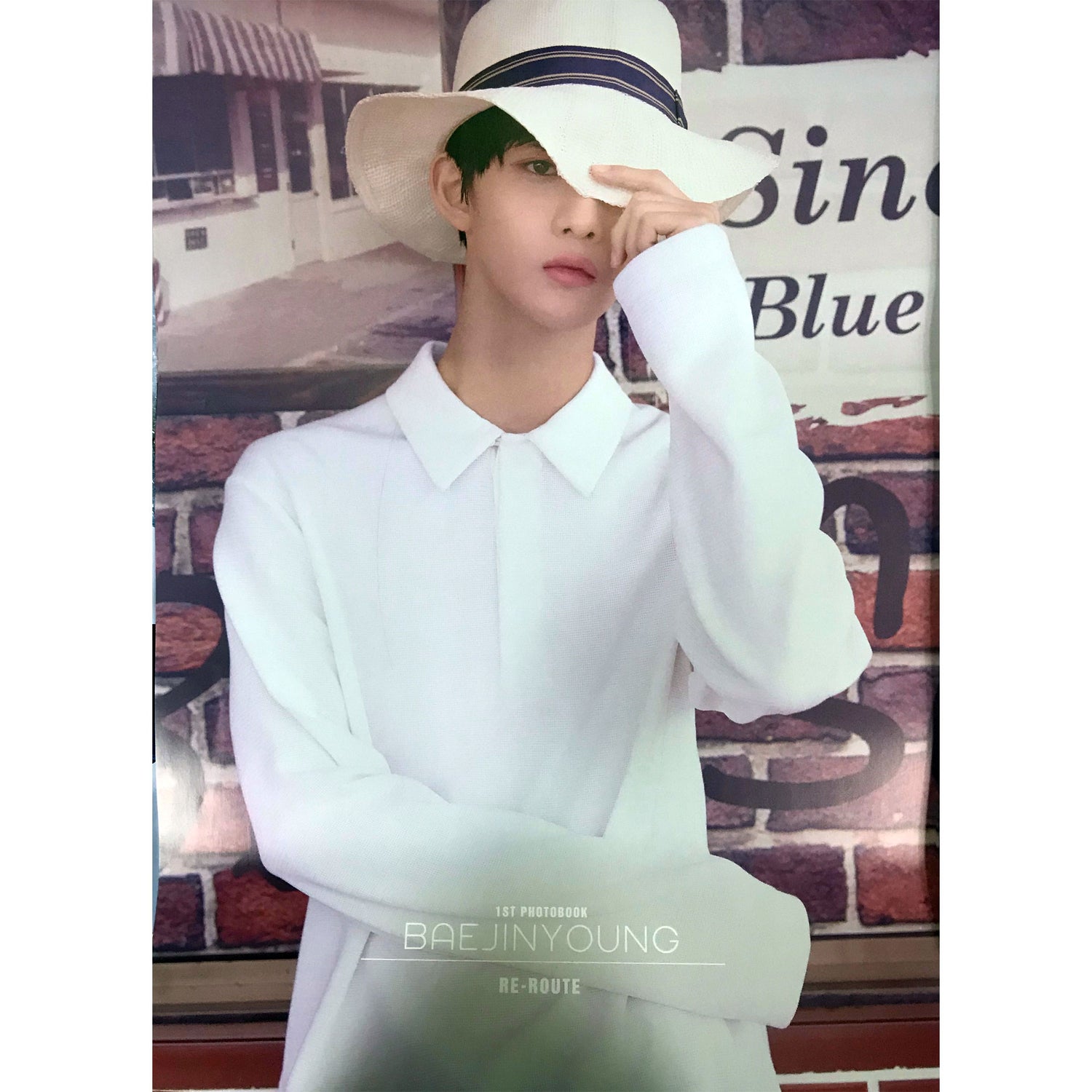 배진영 | BAE JINYOUNG | 1ST PHOTOBOOK [ RE-ROUTE ] | POSTER ONLY