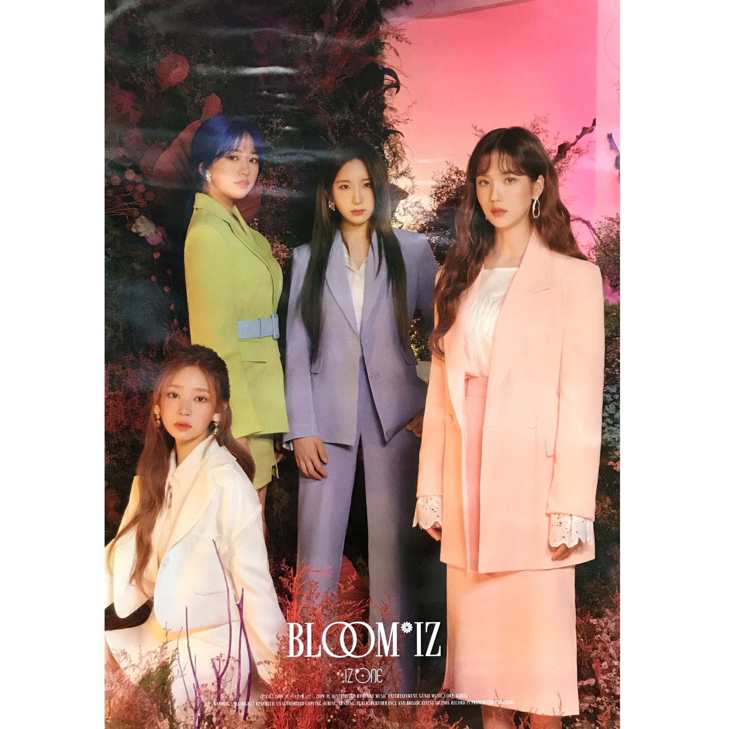 아이즈원 | IZ*ONE | 1ST ALBUM [ BLOOM*IZ ] | (UNIT B VER.) POSTER ONLY