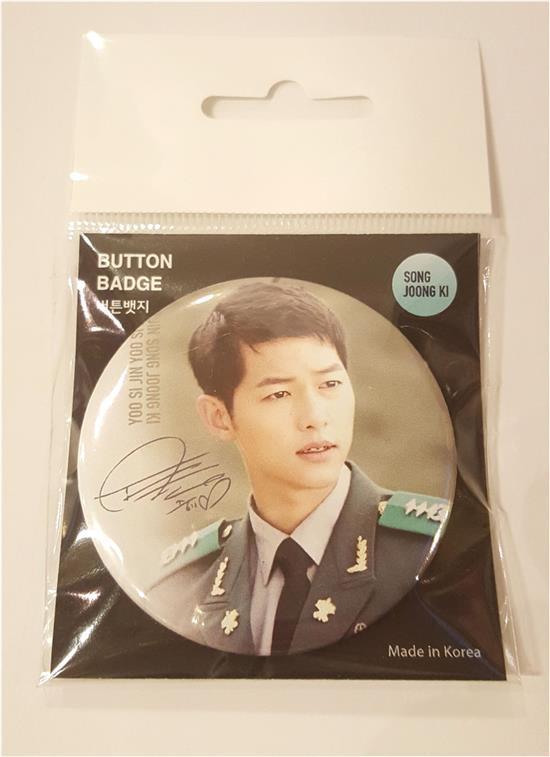 MUSIC PLAZA Goods <strong>송중기 | SONG, JOONGKI</strong><br/>PIN BUTTON<br/>