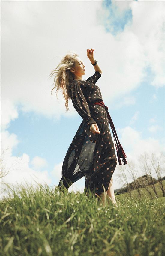 MUSIC PLAZA Poster Taeyeon | 태연 | 24" X 36" A VERSION