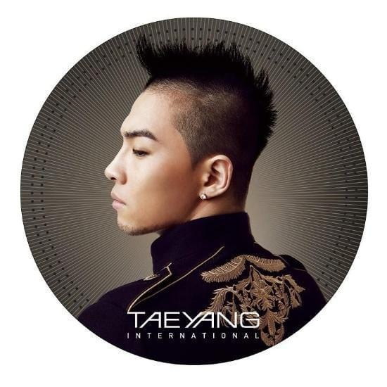 Music Plaza CD Taeyang | 태양 | 1st Album - Solar (CD+DVD)